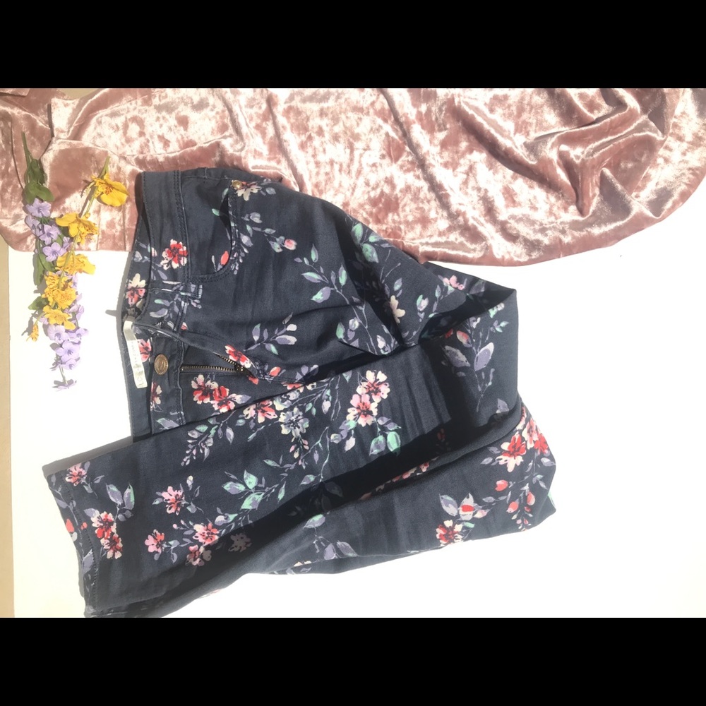 LC Lauren Conrad floral print pants